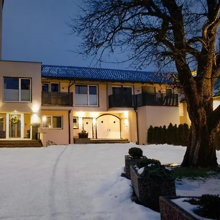 Haus Schnoell Top 10
